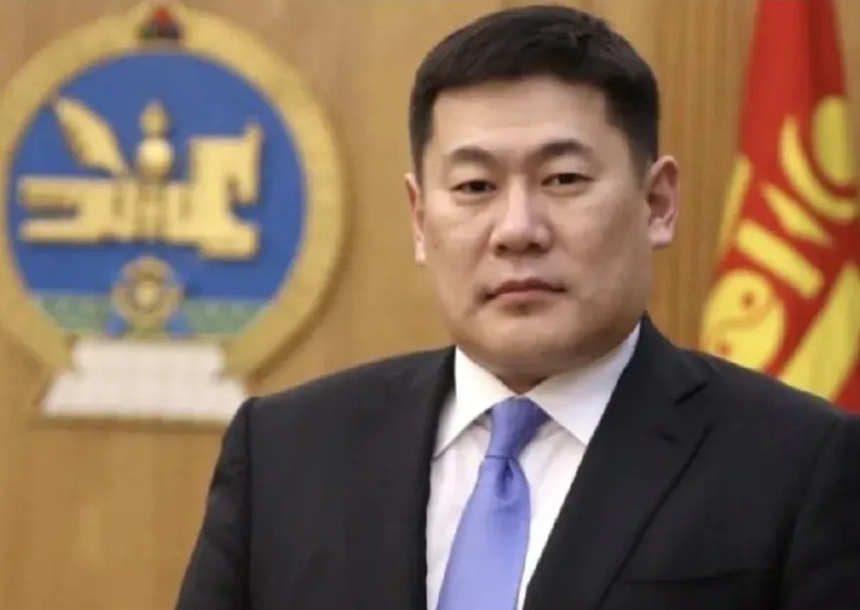 史上最大的坑爹行为，蒙古总理奥云额尔登被弹劾下台。5月13号奥云额尔登儿子的女