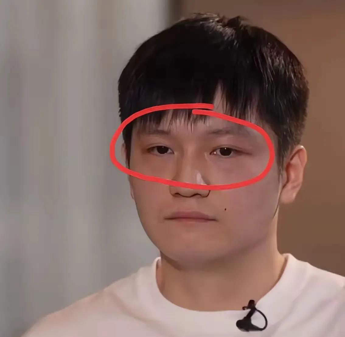 樊振东的这次采访又养活了一群媒体人。本来他的采访不爆出，大家也就写写他哪场比赛对