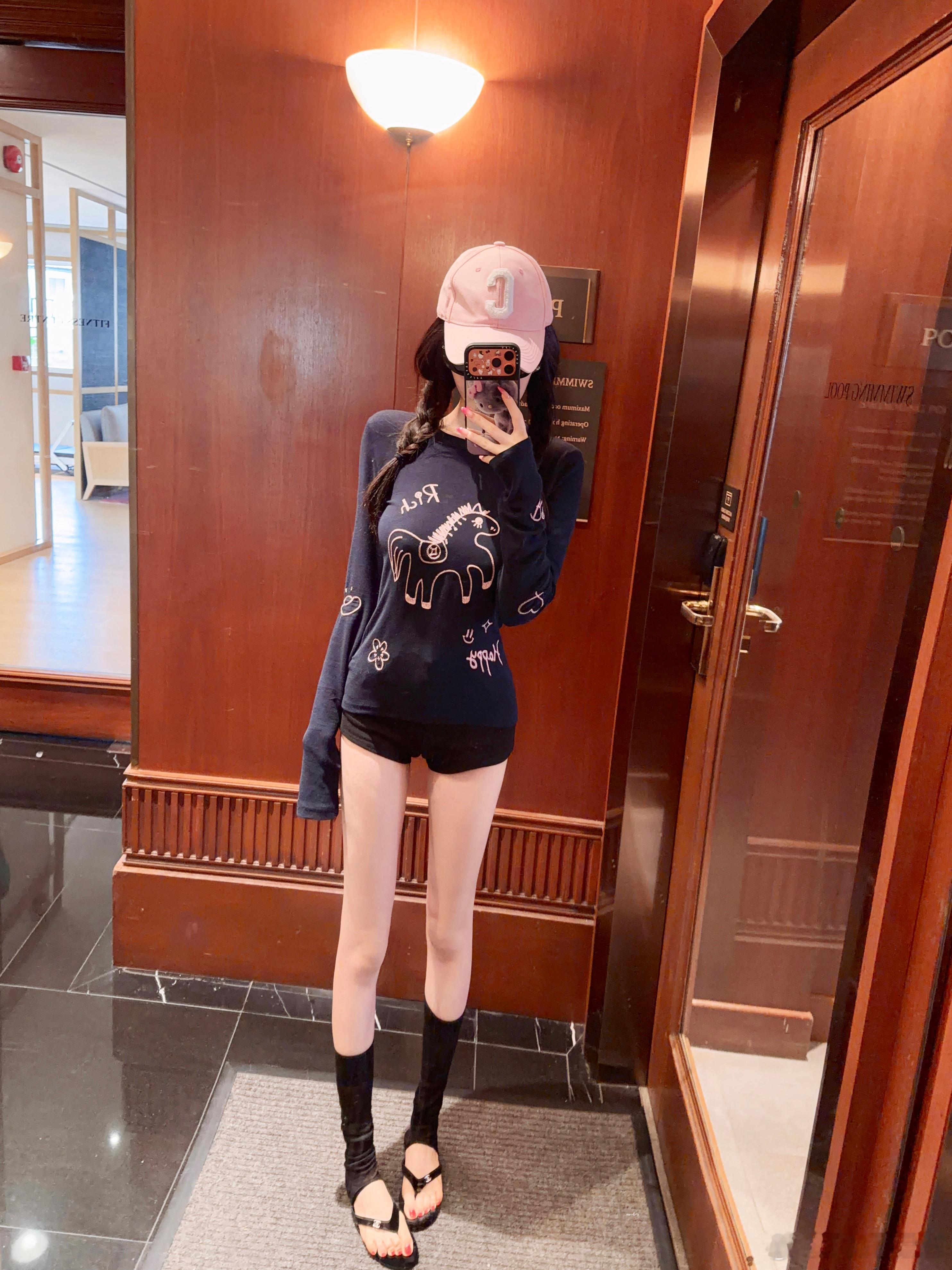 爱喝小甜水儿吃甜品的女孩儿