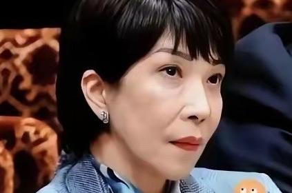 这一次，日本明显有点坐不住。高市早苗在记者会上直说：“日本非常需要稀土。”这句