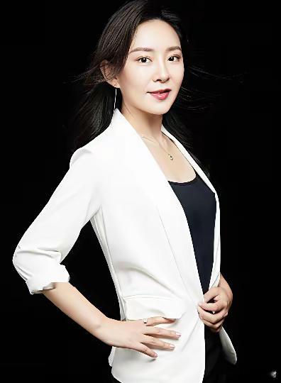 游本昌2025年1月被诊断为膀胱癌晚期后，谢绝过度治疗，选择回北京安养；据极目新