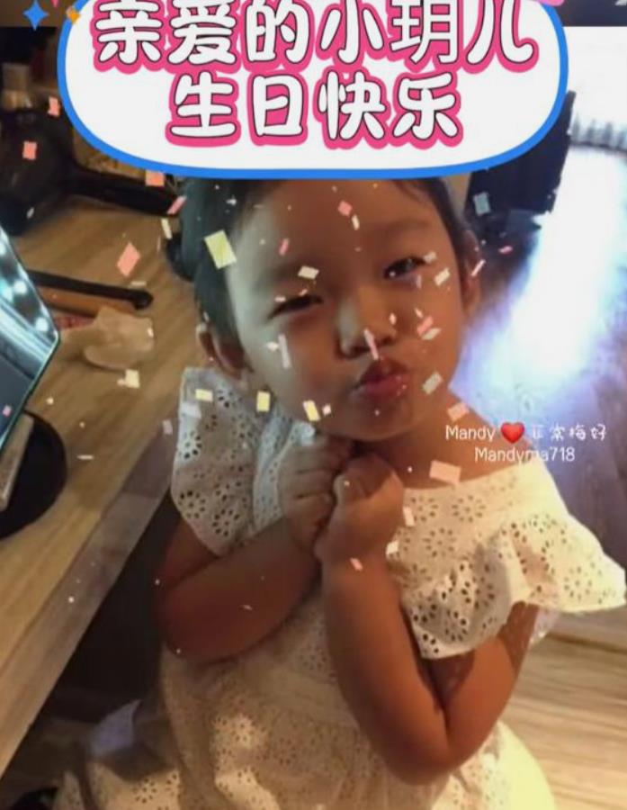 人在做天在看，好人终会有好报，汪小菲儿女绕膝万事足，以后会越来越好的！ 时至