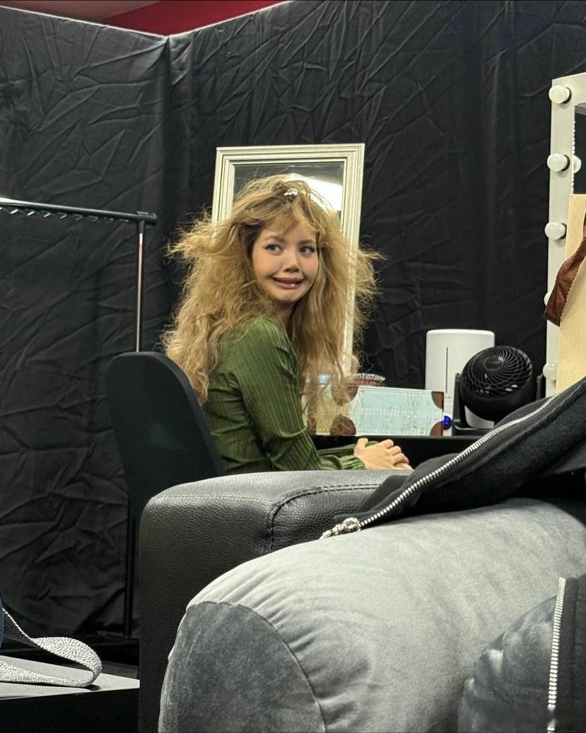 霞儿这个搞笑🤪​​​