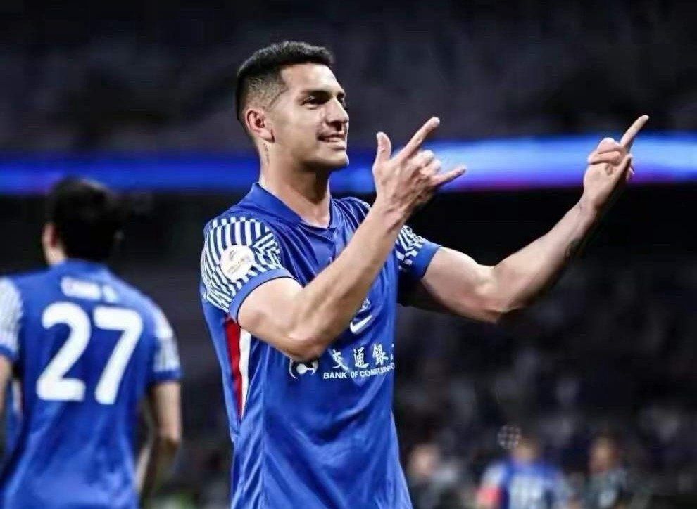 路易斯怒怼申花！2026年第一天，申花就迎来一记“闷棍”，刚刚离队的外援路易斯在