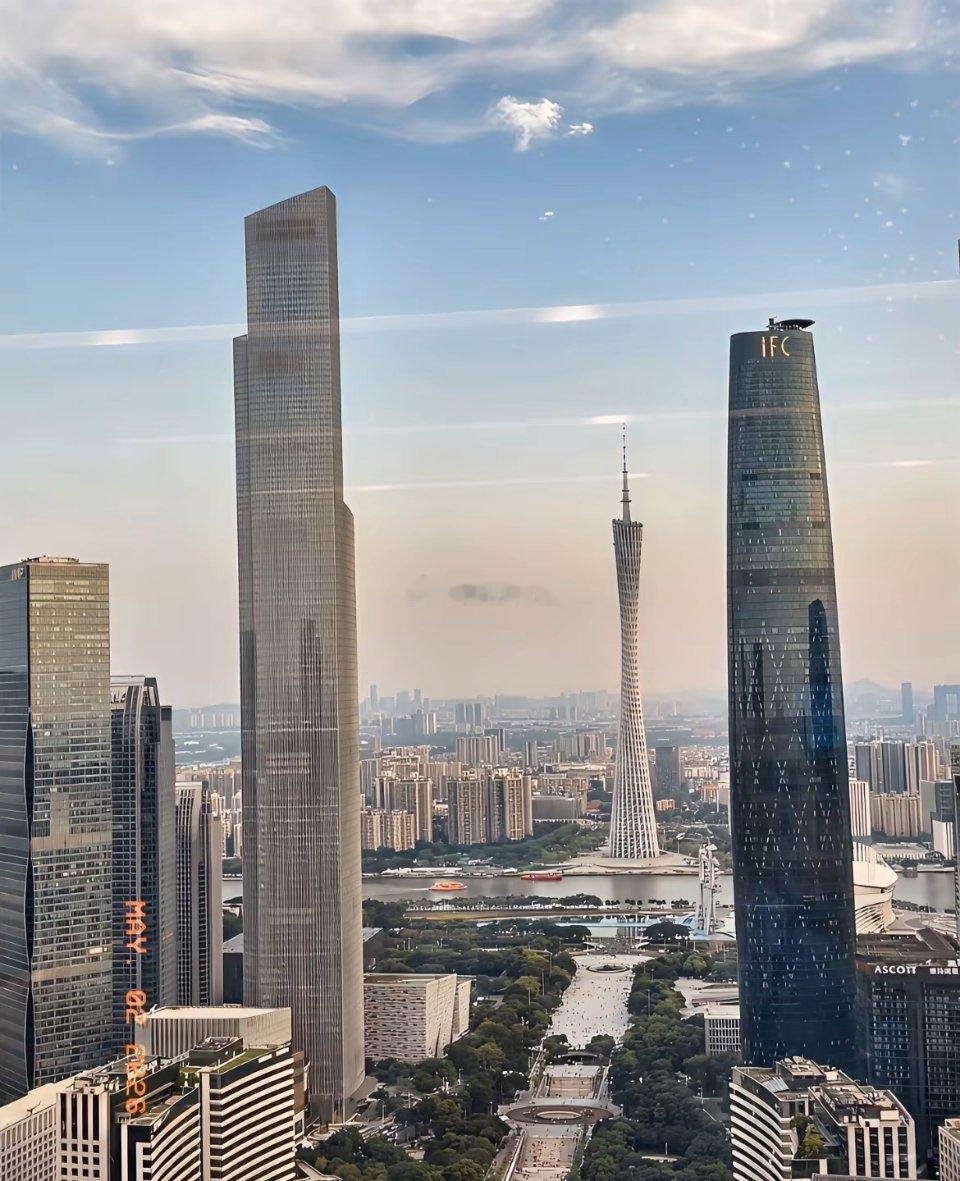 国内十大最赚钱的基金公司。1.易方达基金双总部：广州市、珠海市，2025年净利