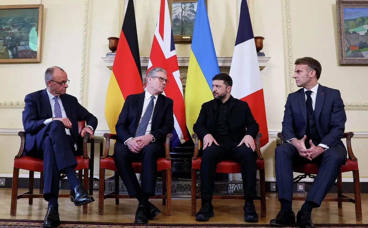 谁是老板、谁是打工仔一目了然！泽连斯基12月8日访问英国，与法国总统马克龙、英国