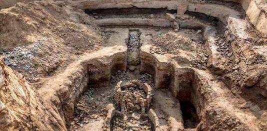 “这简直是丧尽天良，没有人性!"1979年，西安挖出秦始皇女儿墓，墓中惨状，就连