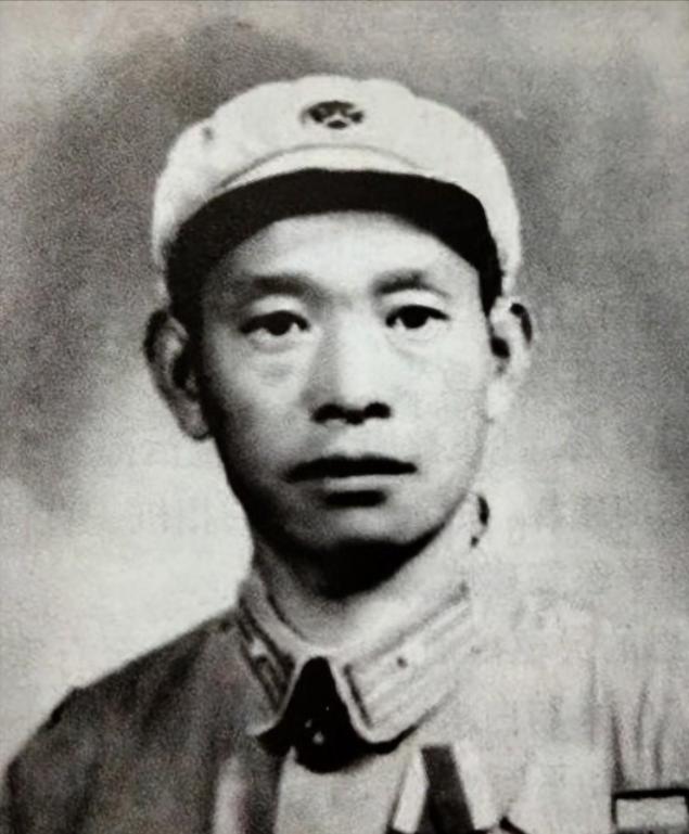 1943年，八路军电台台长刘长生，兴高采烈的去找组织申请结婚。可是组织并没有答应