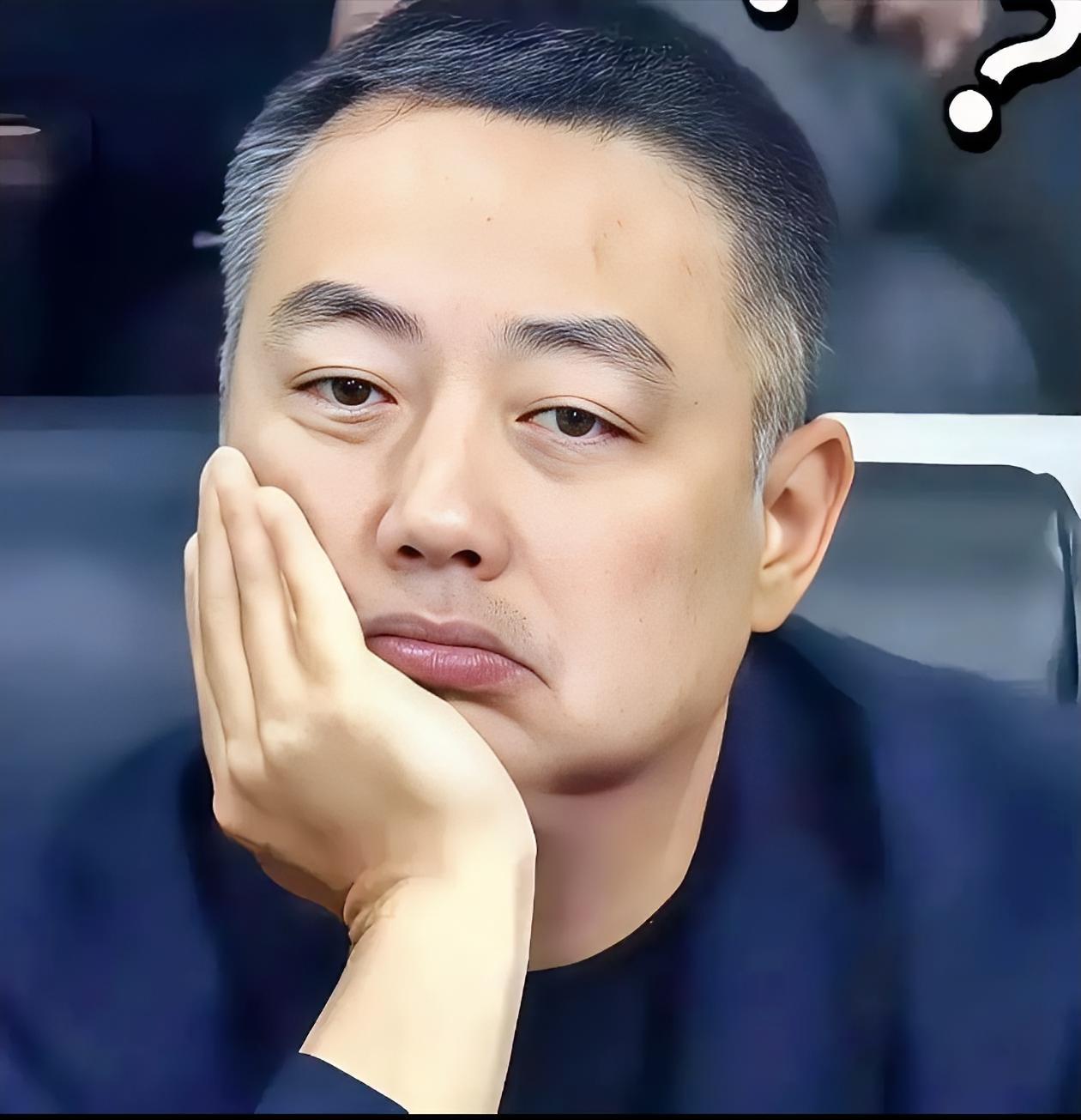 别把乒协主席这把椅子，想得太舒服了。在这个位置上，刘国梁其实就是个高级“化缘