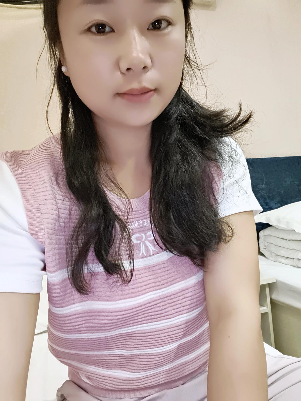 被这爷俩整得太闹心了！前两天孩子跟他爸爸又闹矛盾，找我说要转学，我没办法了拖