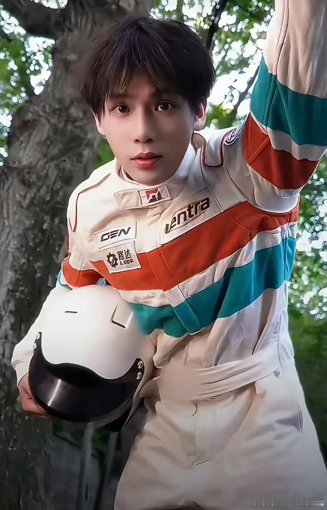 沈腾找了个最帅的演自己谁能拒绝又帅又有少年感的年轻张驰，王安宇把年轻时的桀骜与