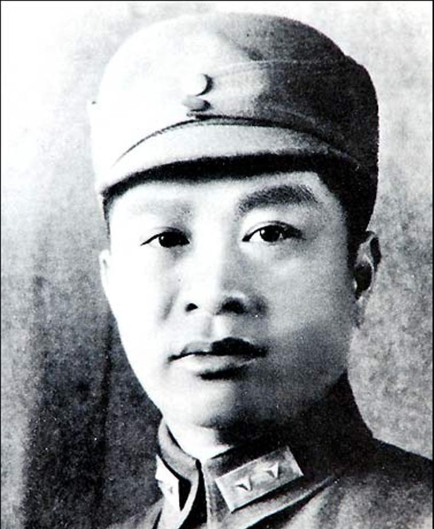 叶挺在新四军的话语权为何有限？真是因为项英专断吗？结合四个自身因素深入解析19