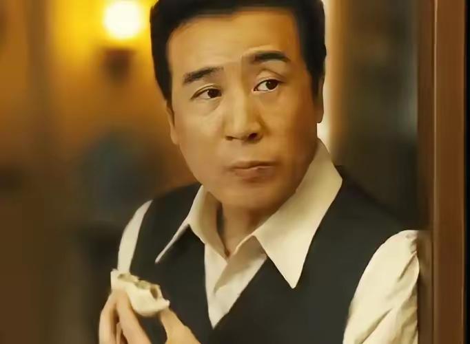 《八千里路云和月》追到现在，终于明白了导演为何让于和伟来演田家泰。因为直到此刻