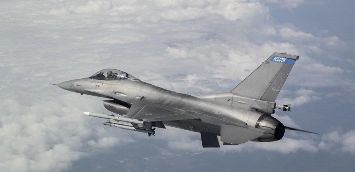 乌克兰：计划用F-16击落弹道导弹！F-16如何击落弹道导弹？为什么？