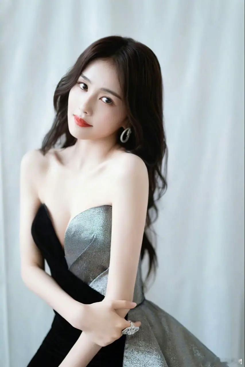 ELLE时期活动生图​​​