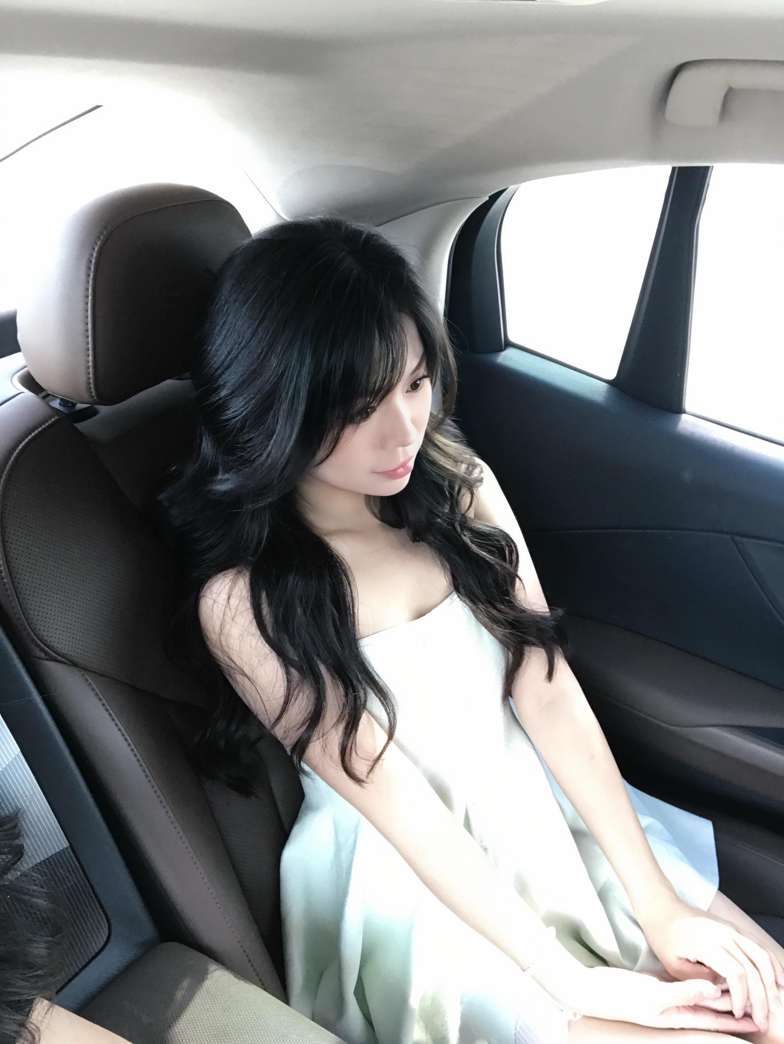 我无名分 我不多嗔 我与你难生恨。