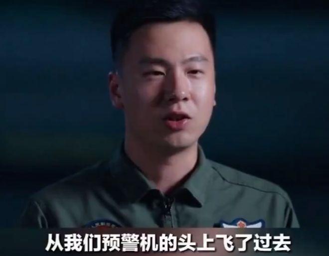 空警500锁定歼20信号却遭战术反杀，AI已接入空战决策在一段央视军事纪录片