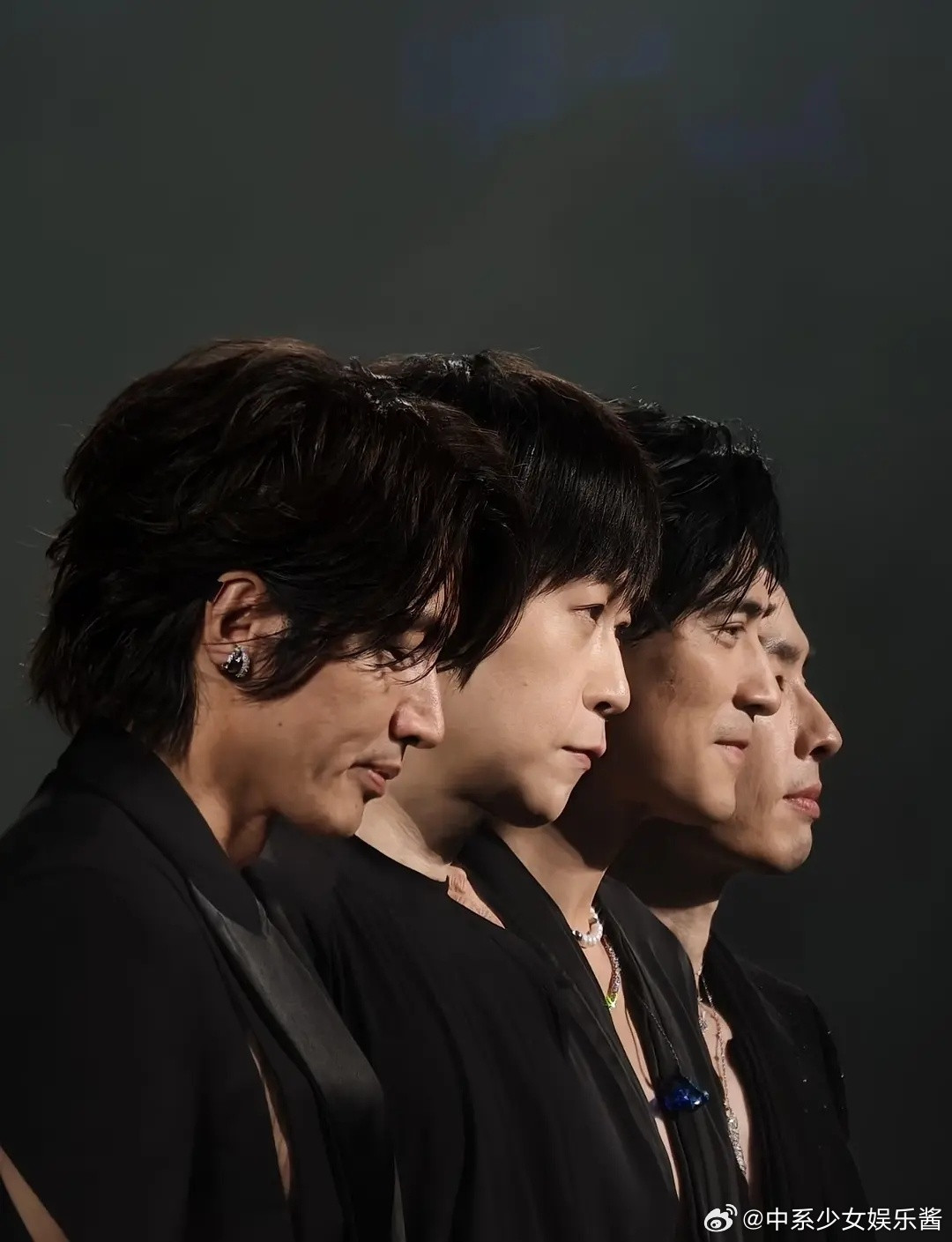 看得出来眉骨很重要啊！其中有个人就很突出。。。