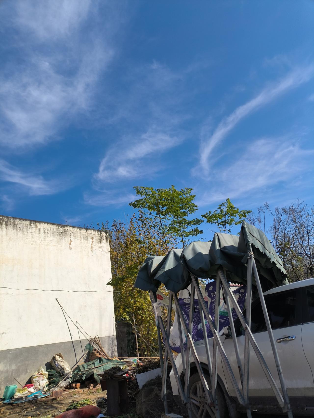 和人交往，务必要看重人品。常言道，近朱者赤，近墨者黑。与品行不佳的人交往，不