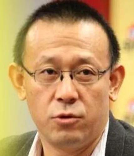 以前总觉得导演说话都直来直去，直到听了姜文的采访，才发现自己太天真——他的话像裹