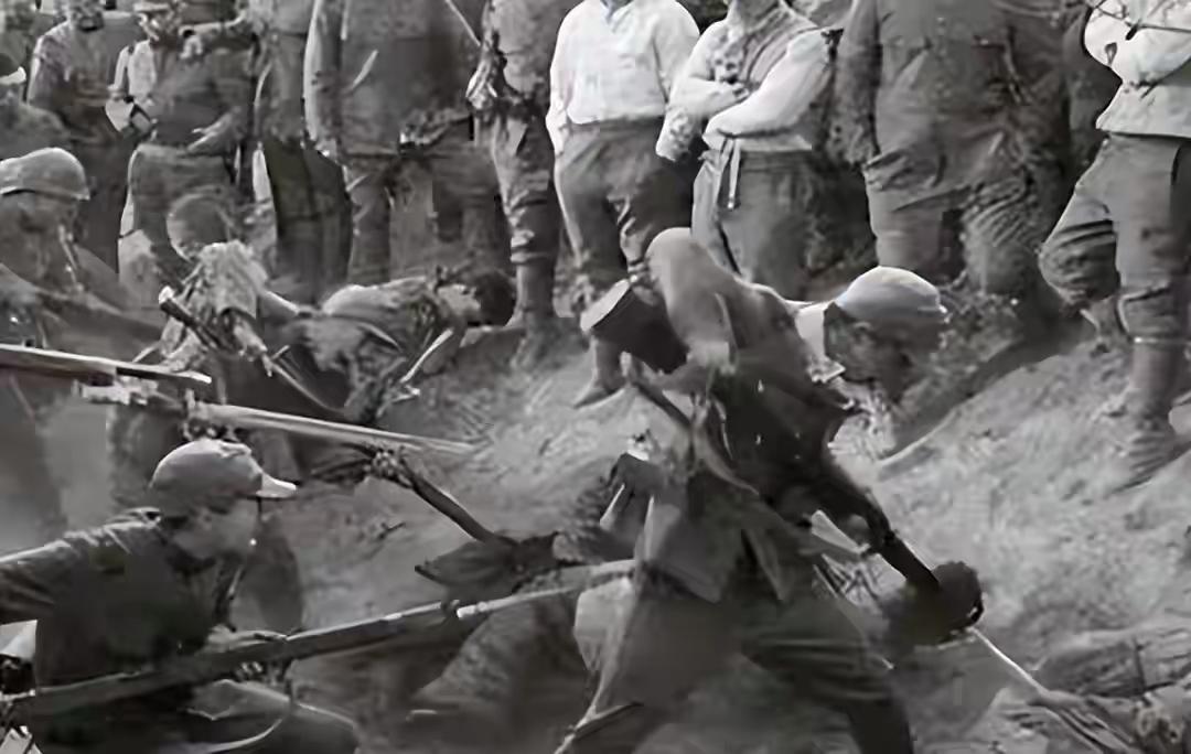 南京大屠杀前老百姓为什么不撤？根据可查资料。1937年初，南京人口约100万