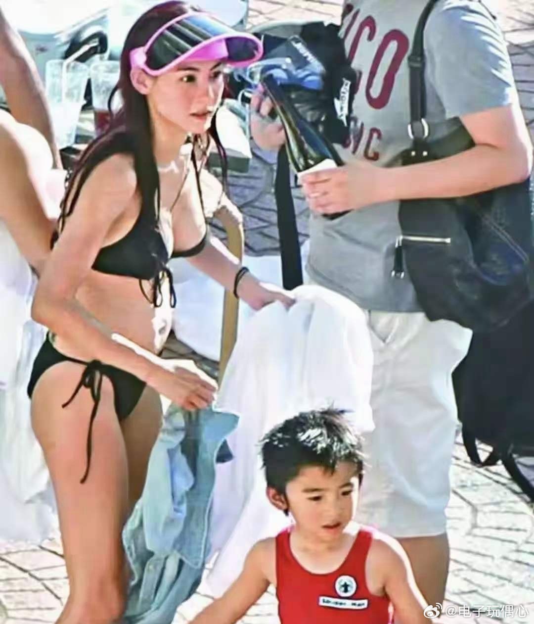 柏芝身材好这一点，大家是有目共睹的。