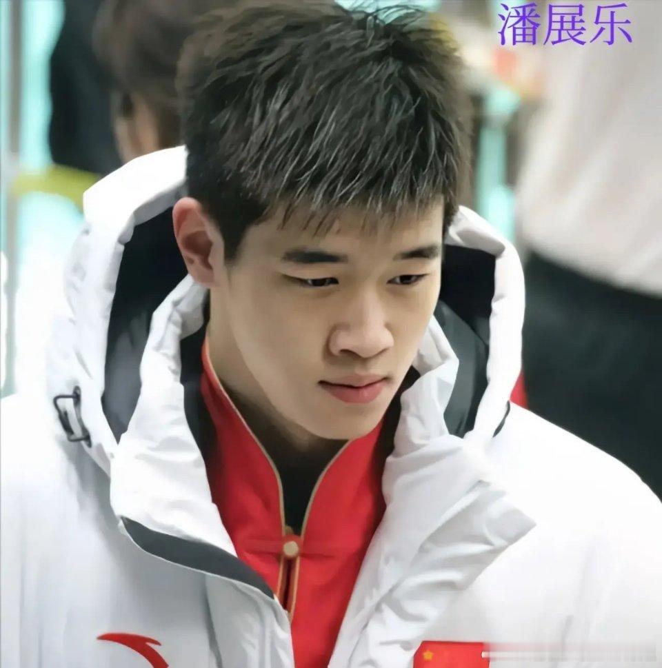 没想到，久未露面的孙杨竟然又被潘展乐带火了!关于他们兄弟俩，8件事情不吐不快:​