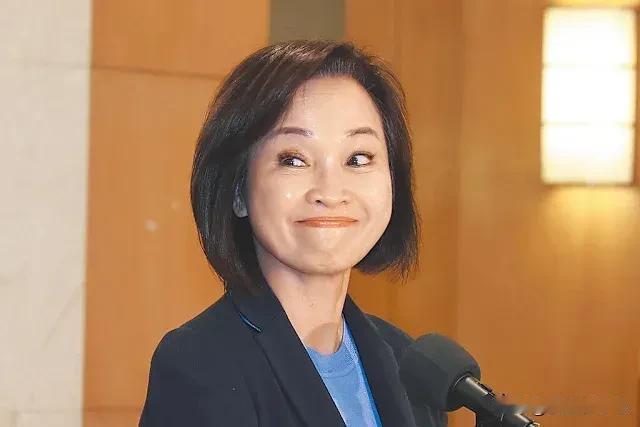 自己都不敢信吧？高雄市长网络民调柯志恩86%支持率史诗级碾压赖瑞隆！20