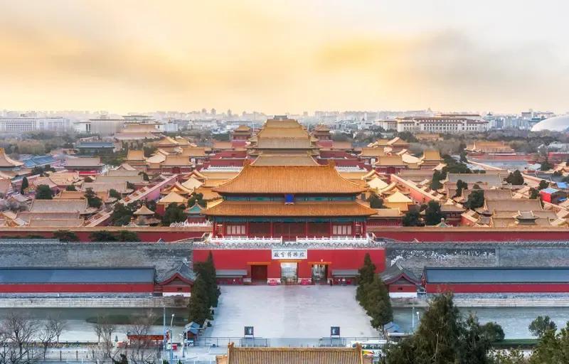 2025年中国有望成为世界消费第一大国和进口第一大国，这可是个超厉害的转变！中国