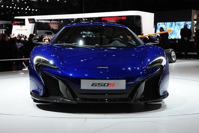 汽车贴膜如何贴？汽车有哪些位置需要贴膜？汽车贴膜贴哪些地方？给汽车贴膜贴的主