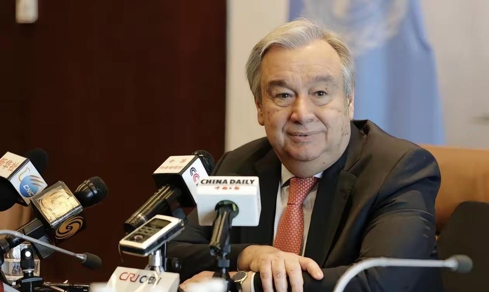 古特雷斯近几日怕是愁坏了，联合国账上全是赤字，连员工都得裁将近两成。​说真的，