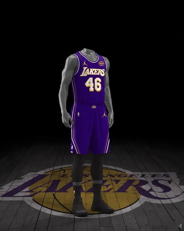 赛季第3次交手！明日湖人vs爵士球衣计划上午10点，东詹带队，小里艾顿缺席湖人v