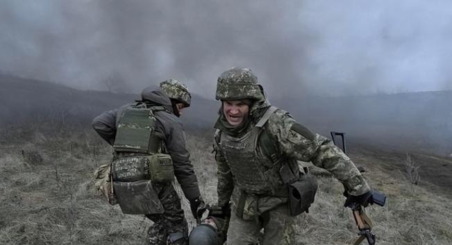 难怪俄乌打了3年，美媒公开后普京才知道，美军“杀死”上万俄军俄乌这场仗打了三