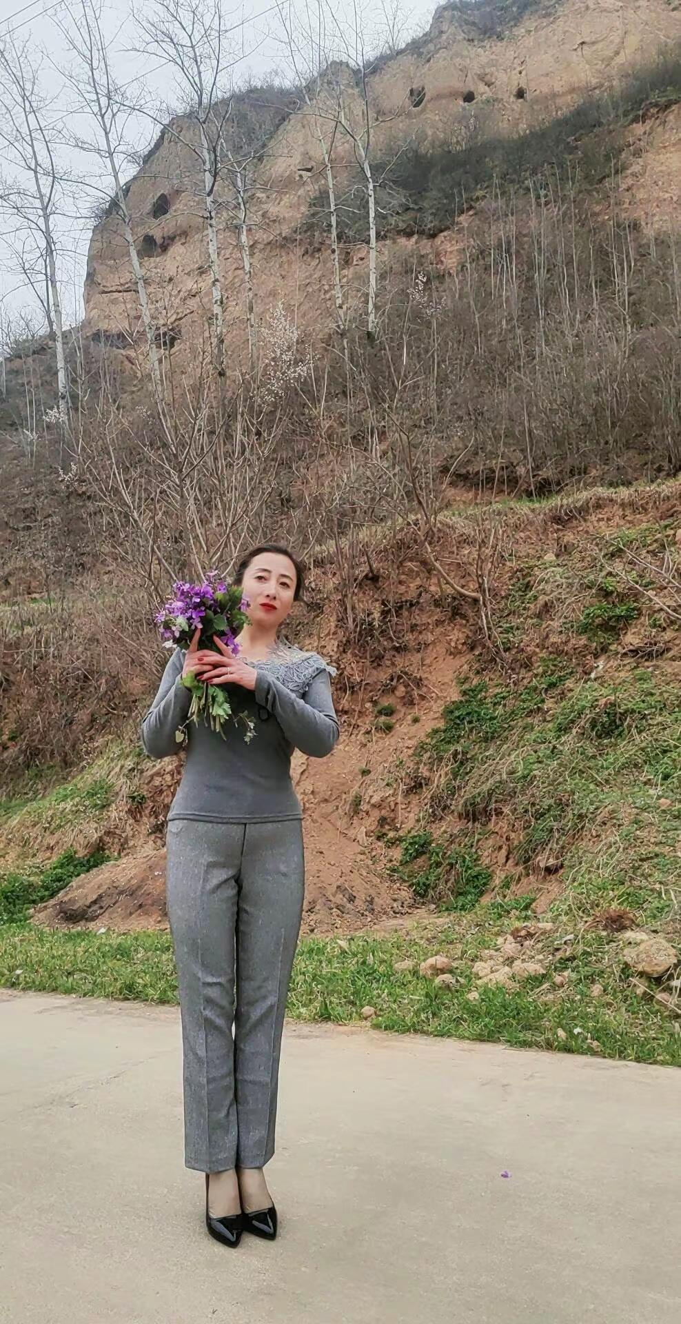 人生至善，就是对生活乐观，对工作愉快，对事业兴奋穿搭人生感悟春天阿姨主打的