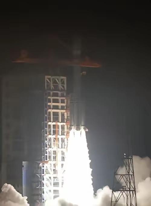 台“防务部”发布通报，7月31日，台湾那边防务部门跳出来说，30日上午9点，