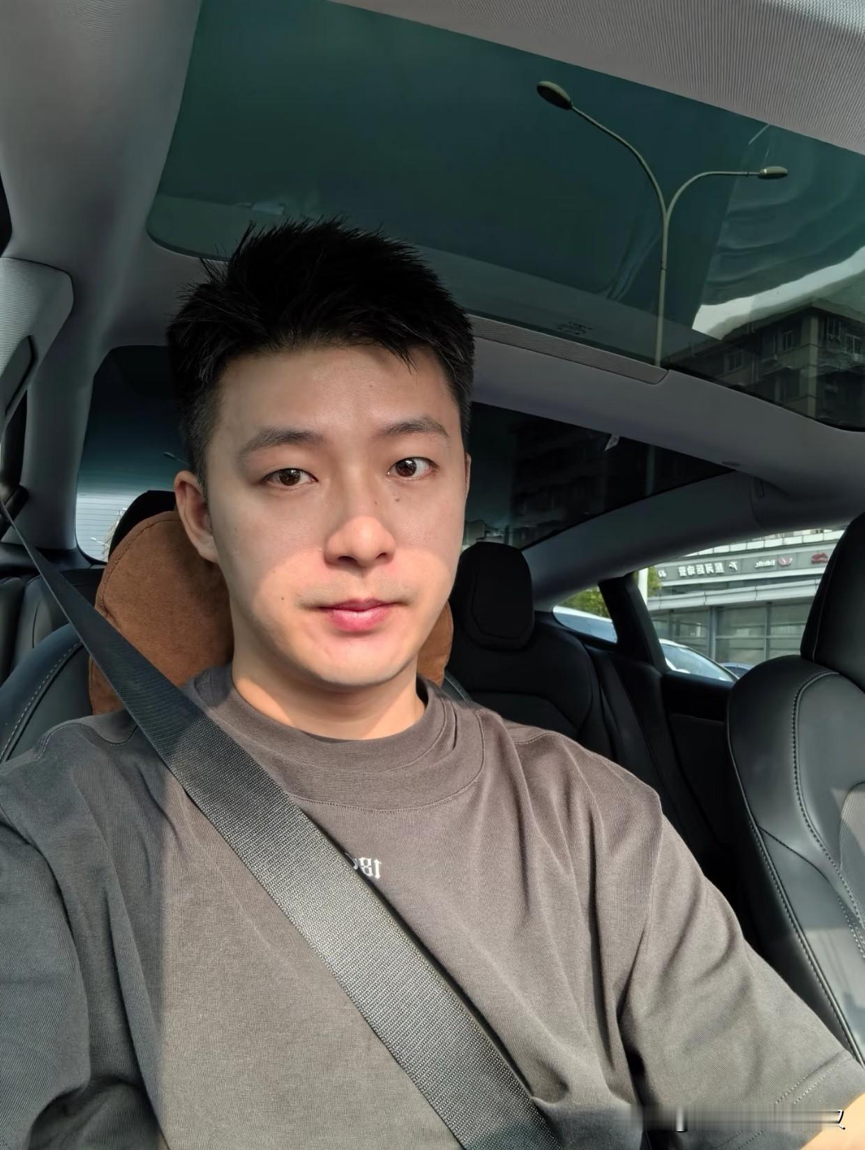 折射体制内外不同的两件小事！我在教培机构一天婚假都没有！体制内的红利！