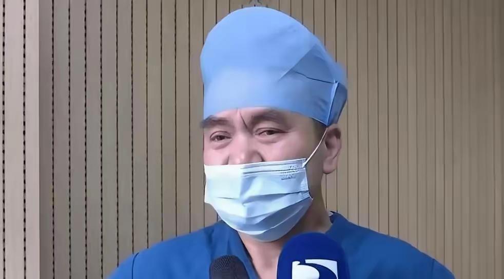 2022年，高三女生在高考前，在家吞药而亡，父母忍痛把她的器官全部捐出来，就在父