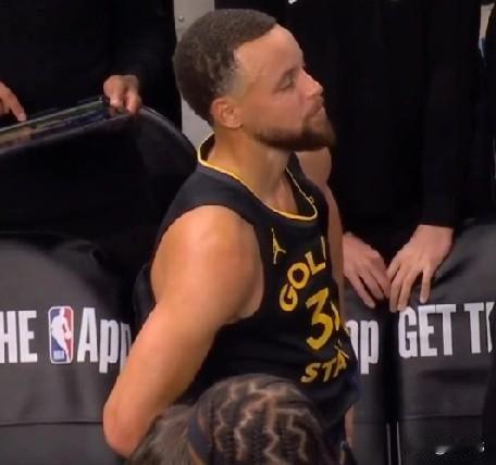 必须重视！阿门谈防守库里：“我们很清楚库里的可怕之处，所以必须努力防住他这个