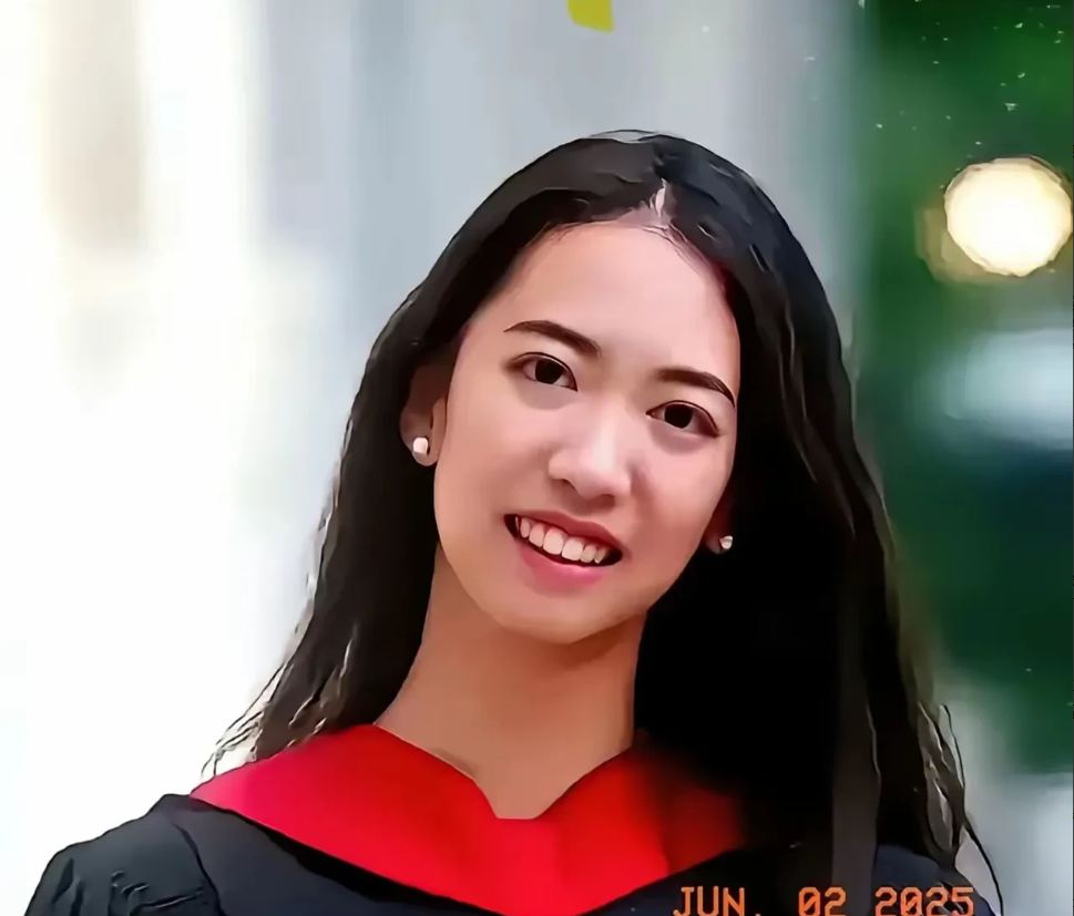 孩子问：爸爸，为什么大家总盯着那个哈佛演讲的女孩？我说：因为她的故事戳中了人