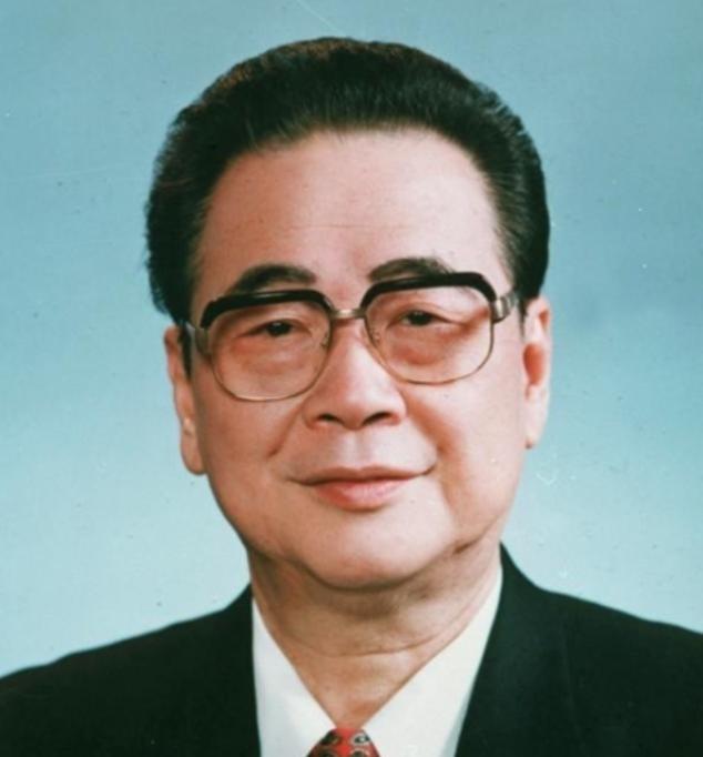 1992年7月，邓颖超因病离世。谁知，邓颖超留下的最后一句话竟是“李鹏”二字，这