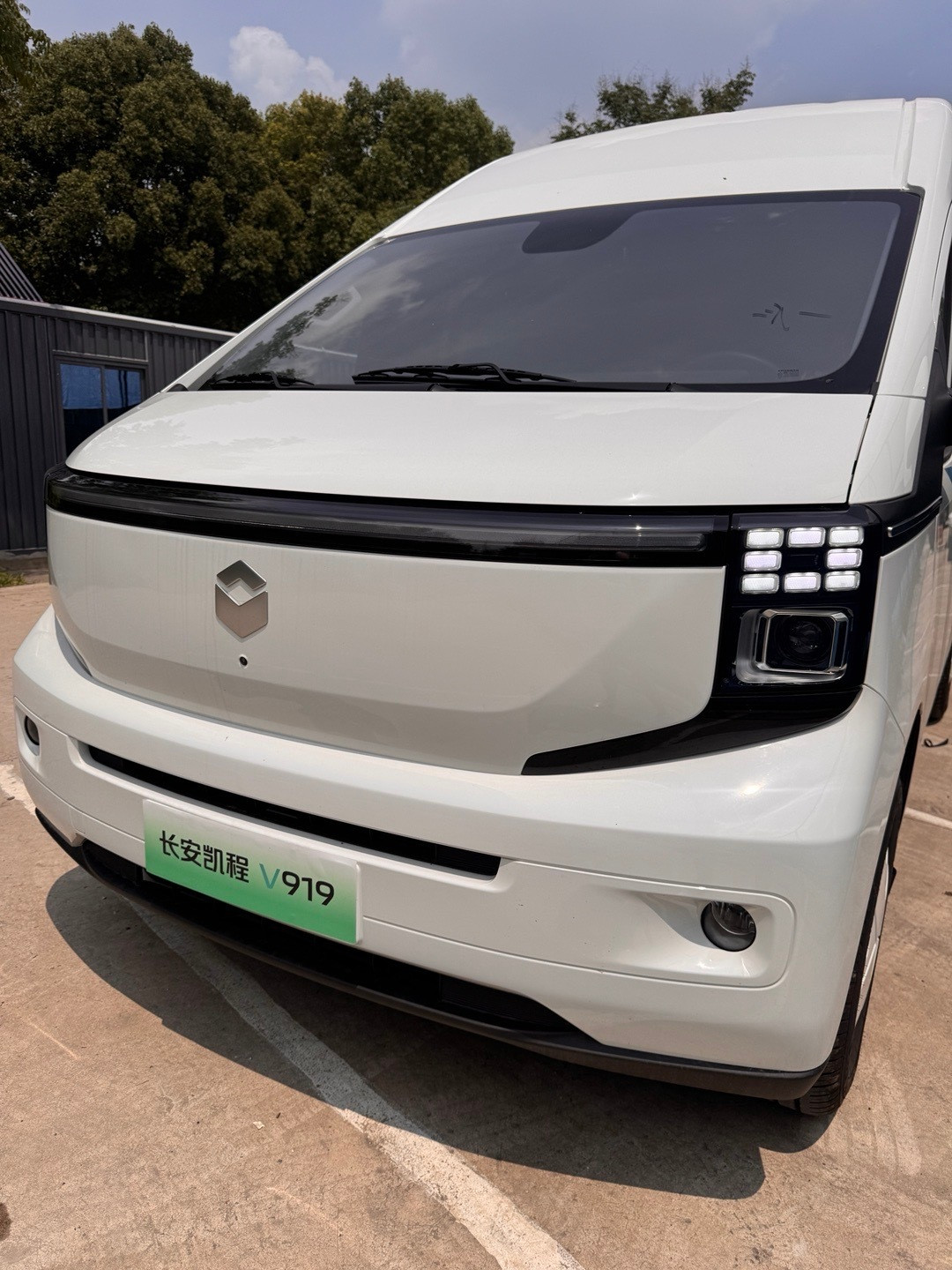 吃得了路边摊，也能陪你开得了货车🚚​​​