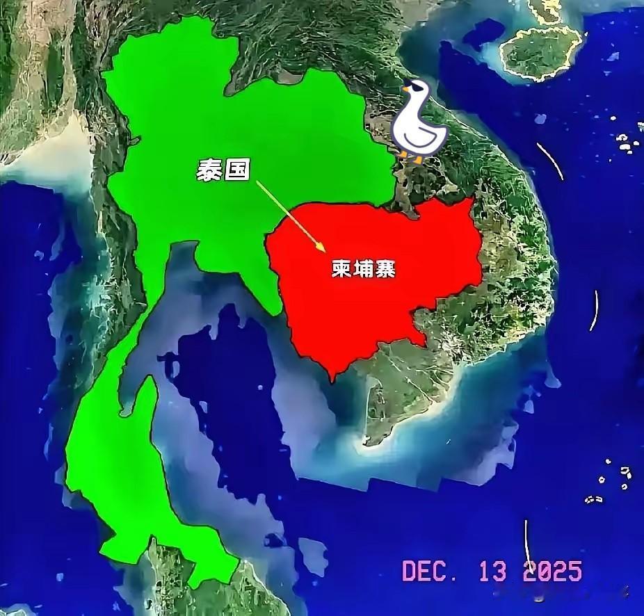 泰国跟柬埔寨在边境干仗，打着打着，发现不对劲了。​对面那炮，怎么跟我们家的