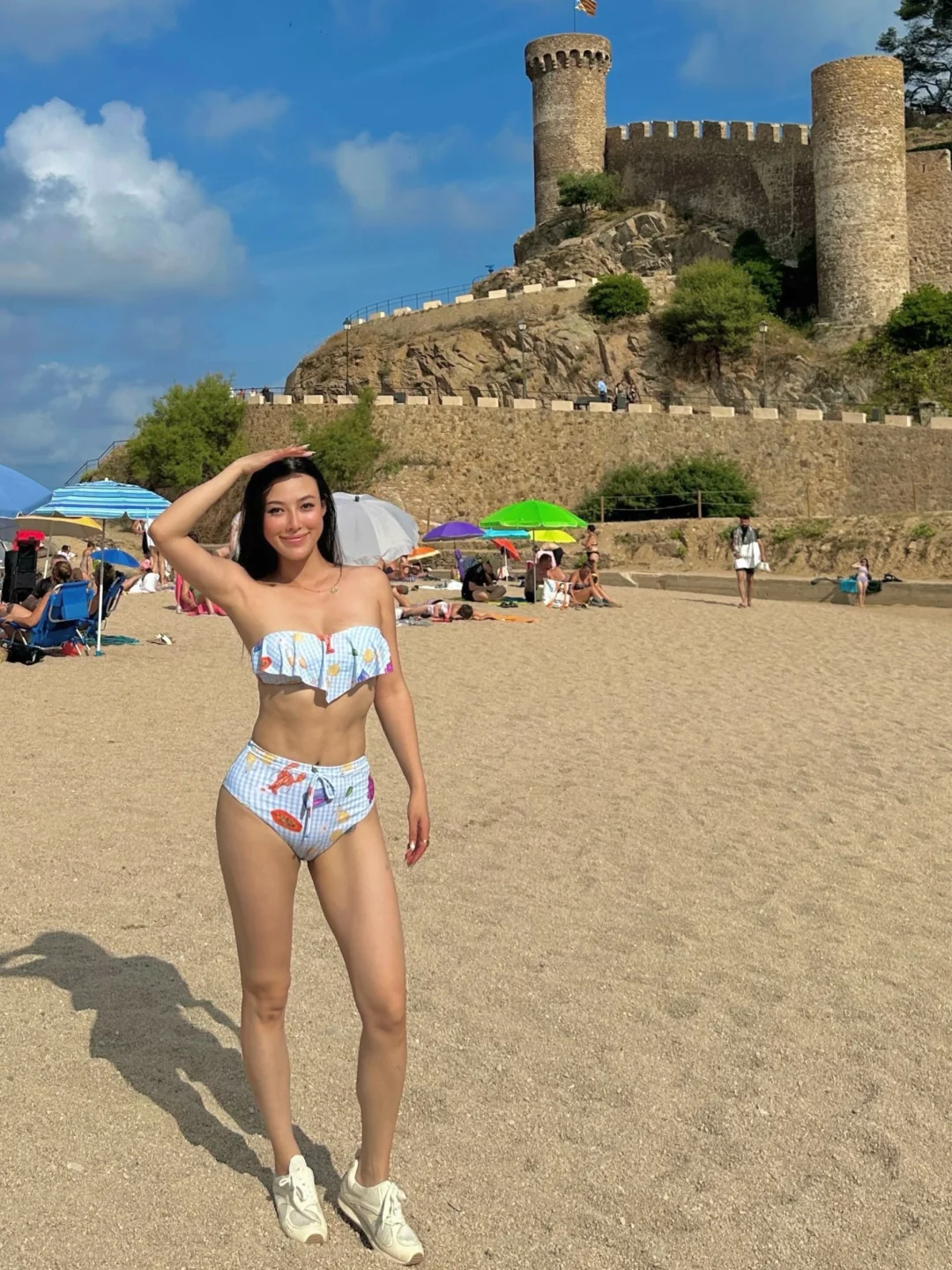 120斤中国女性健康身材|在国外沙滩也超自信
