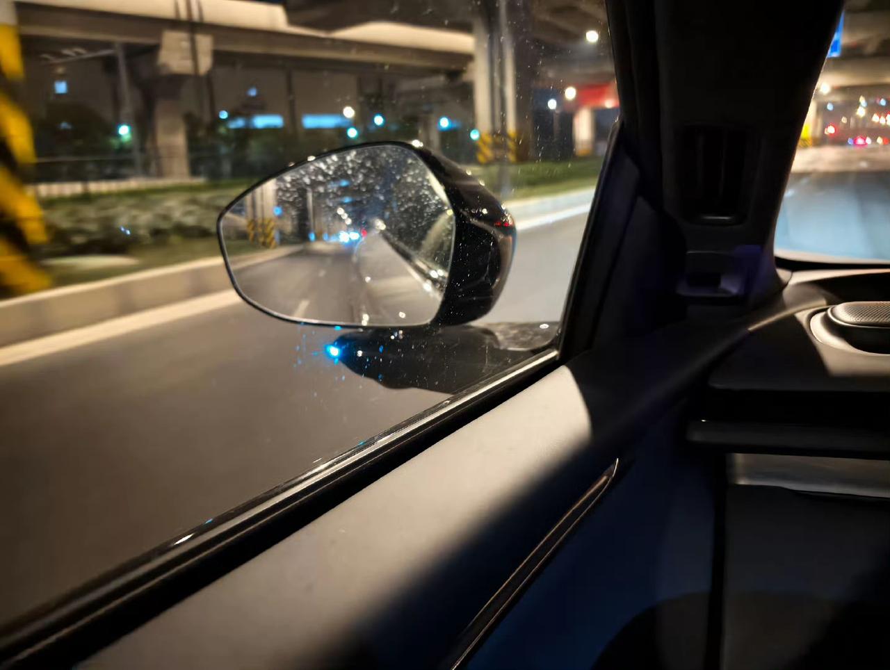 开着小鹏回家过年小鹏G7增程智驾体验：我发现智能纯电自从多了个小蓝灯，就会激起