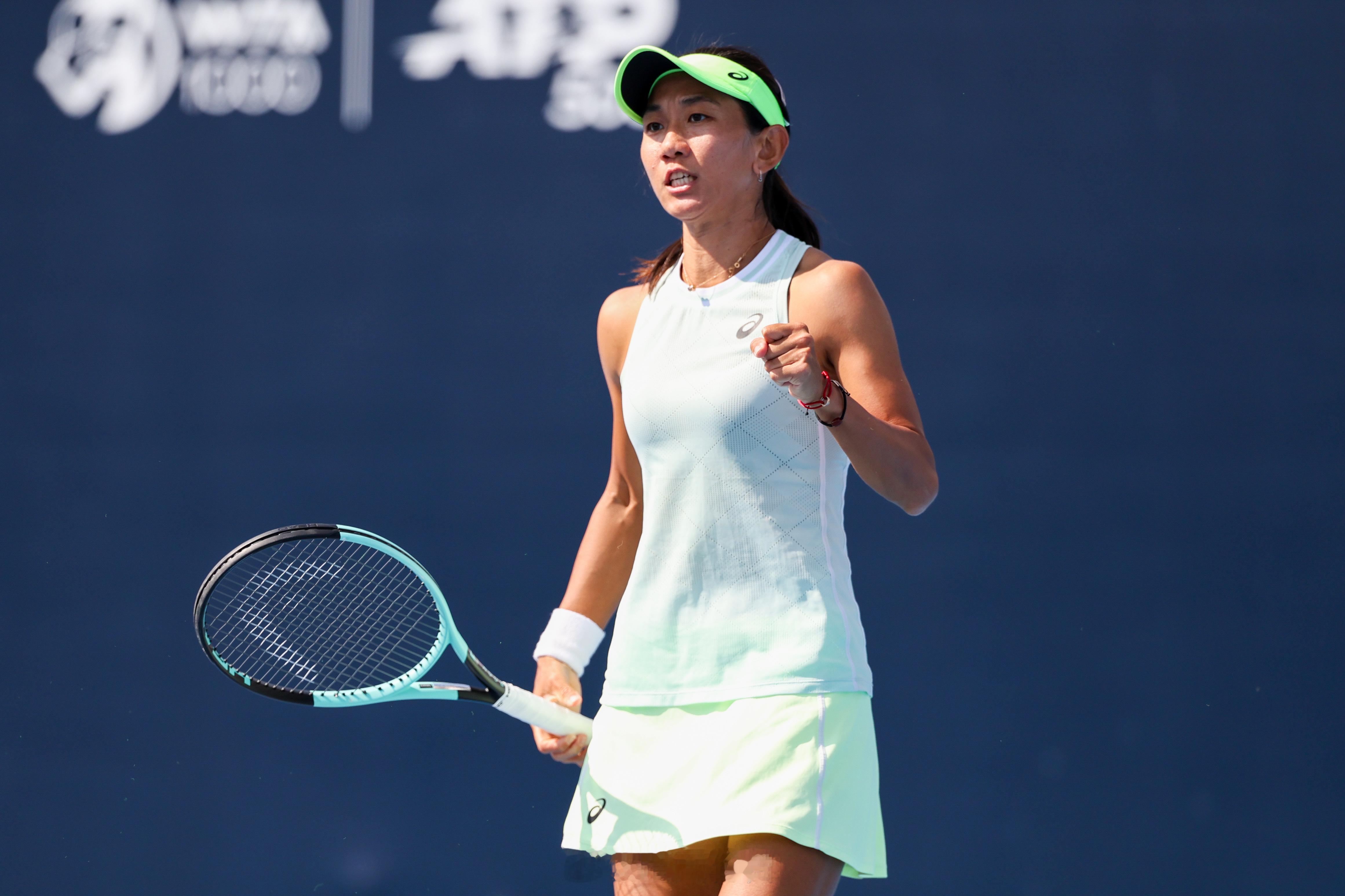 ITF香港W15决赛头号种子逯佳境🇨🇳以6-1/6-1横扫查塔🇹🇭，时隔