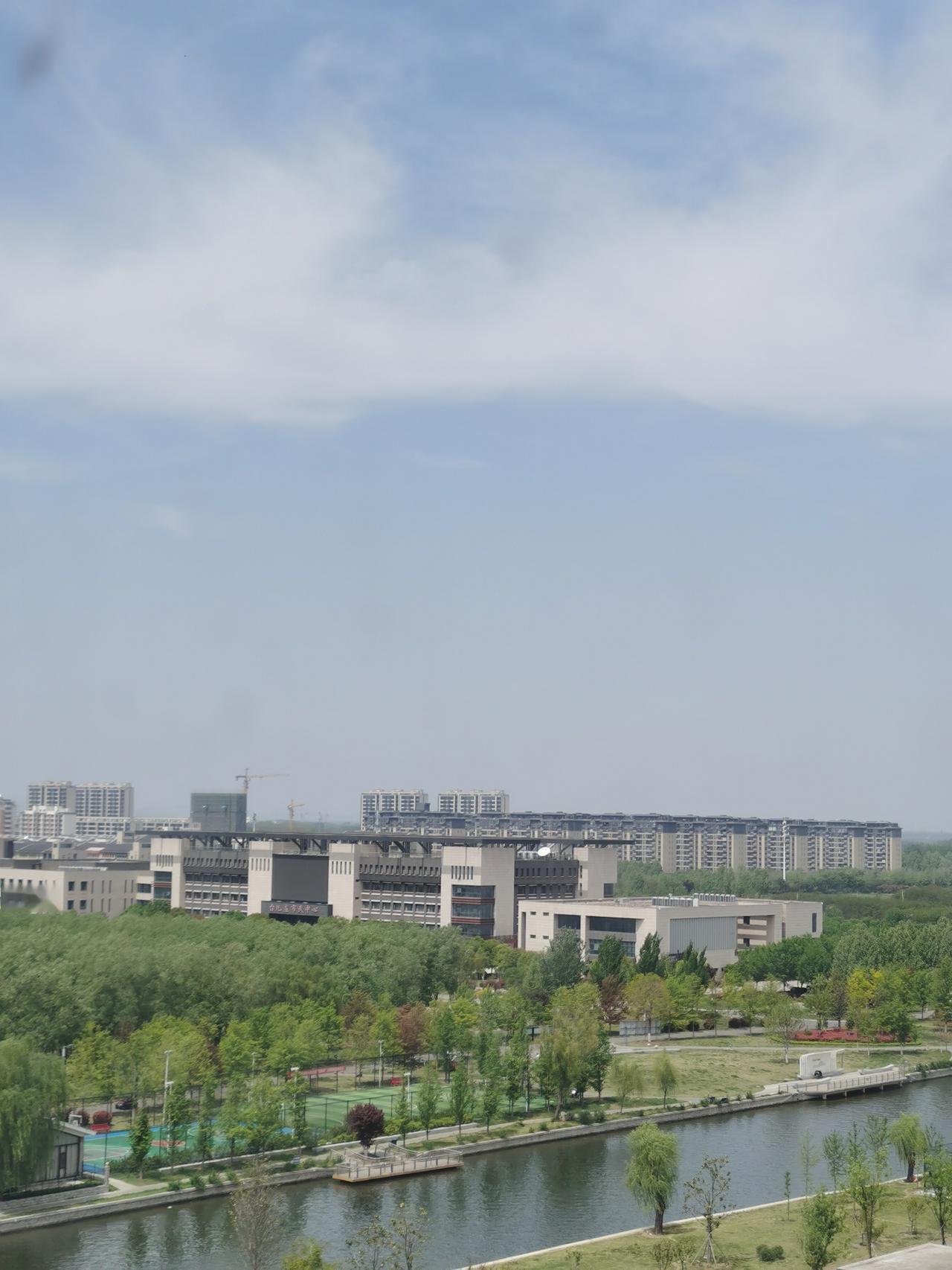 今日运势：丙午年壬辰月丙寅日2026.4.22日鼠：中吉或有好事到来牛