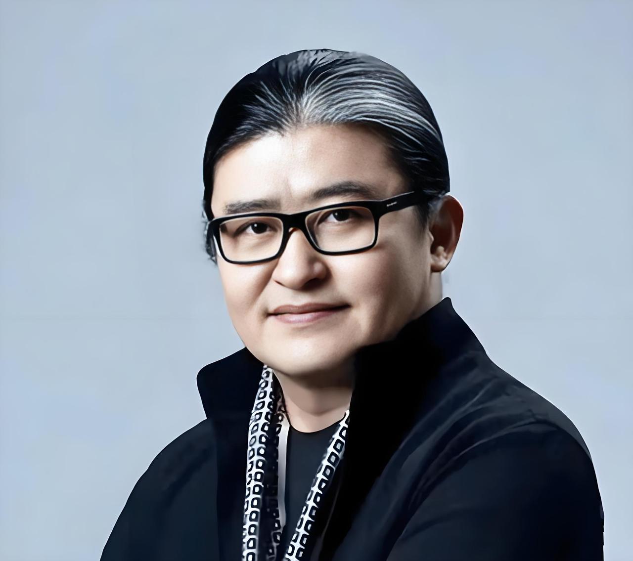 刘欢老师才63岁，经济条件优越，不愁吃穿、不愁看病。北上广拥有全国顶尖的医