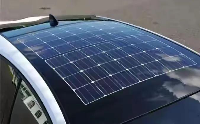 比亚迪这波操作太秀了！2025年7月发布的光伏车顶技术，简直是新能源界的大惊喜。