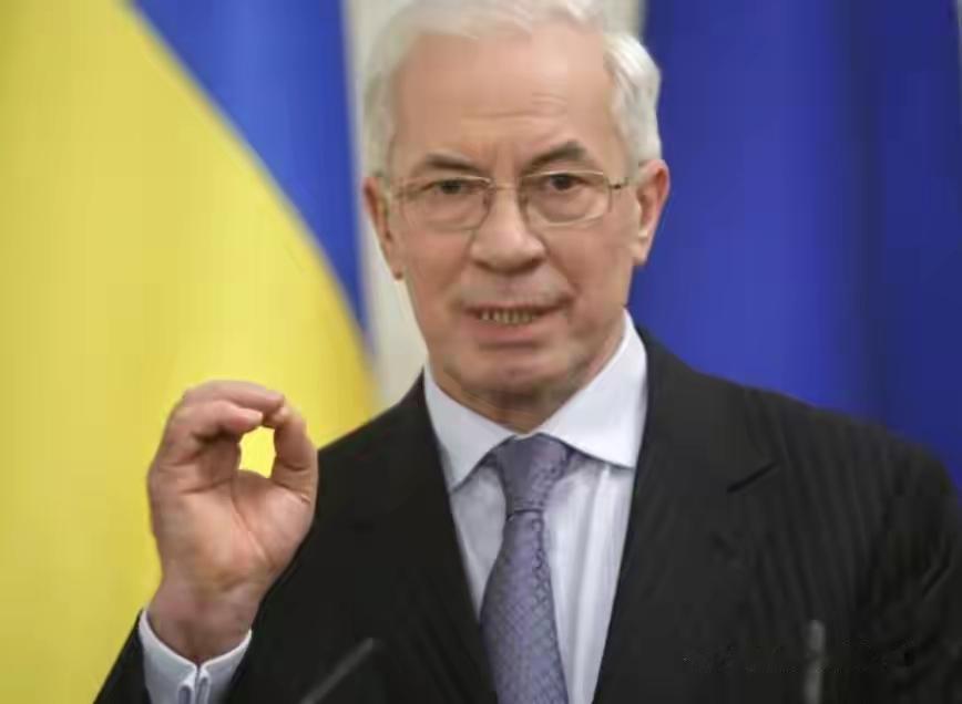 乌克兰前总理阿扎罗夫在2月22日接受塔斯社采访时，直接点破了泽连斯基提出的60天