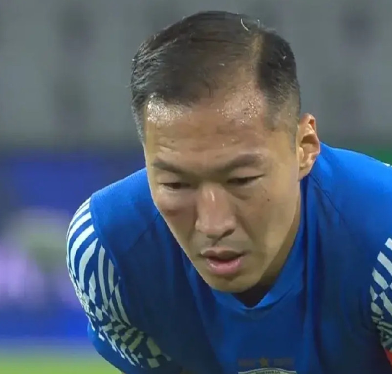 对于成都蓉城和上海申花，只能说一句：给你们机会，可你们不中用啊！希望再有机会，可